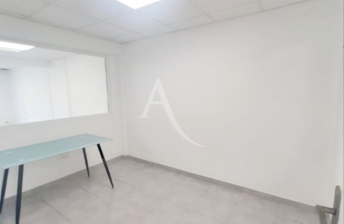 Vente Divers 92m² Le Marin