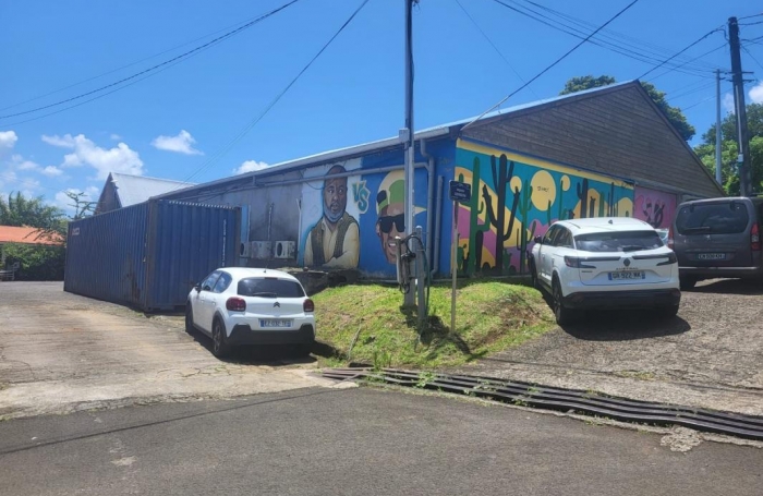 Location Local commercial 97232