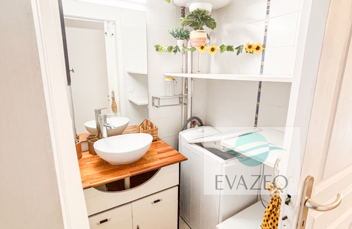 Appartement T2 67m2 + parking ferm&eacute; - piscine - TROIS-ILETS