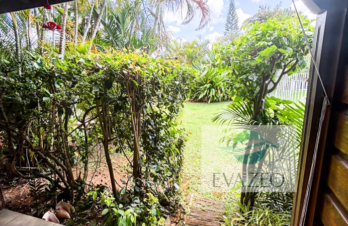 Appartement T2 67m2 + parking ferm&eacute; - piscine - TROIS-ILETS