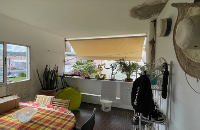 Appartement T4 avec locataire en place - LE ROBERT