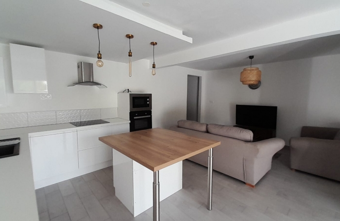 Villa T4 meublé situé au bourg des Trois-îlets