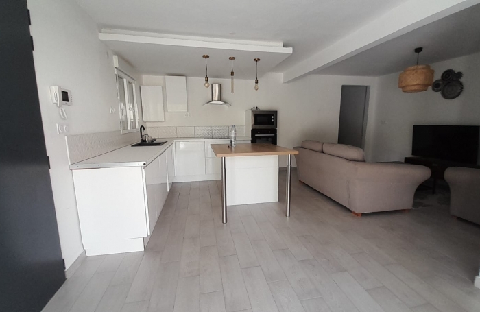 Villa T4 meublé situé au bourg des Trois-îlets