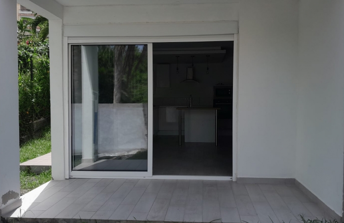 Villa T4 meublé situé au bourg des Trois-îlets