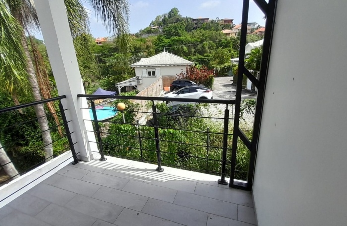 Villa T4 meublé situé au bourg des Trois-îlets