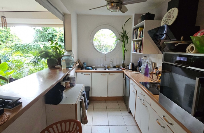 Spacieux appartement avec terrasse et jardin