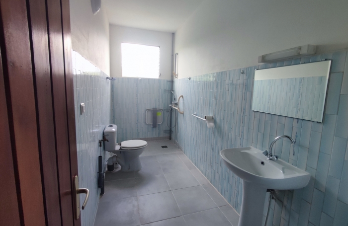 Spacieuse villa T5 proche des commodités - SAINTE LUCE