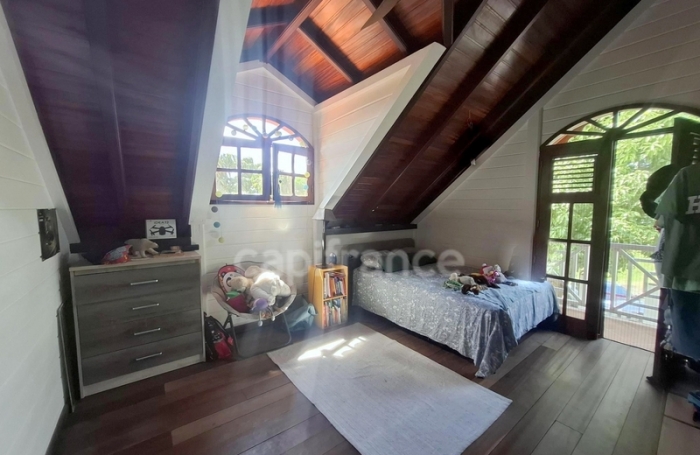 Vente Maison 141m&sup2; 7 pi&#232;ces Saint Pierre