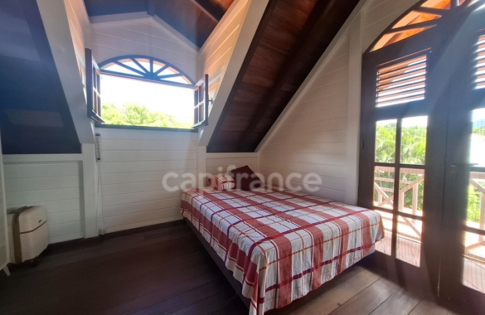 Vente Maison 141m&sup2; 7 pi&#232;ces Saint Pierre