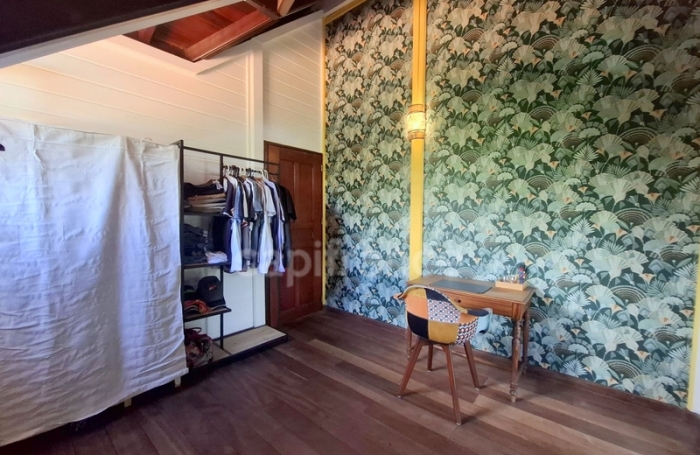 Vente Maison 141m&sup2; 7 pi&#232;ces Saint Pierre