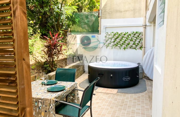 Studio neuf 25m2 + terrasse 25m2 TROIS ILETS