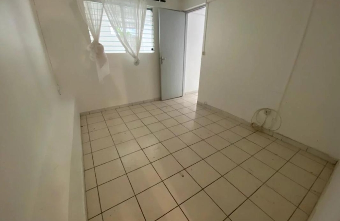 Location Appartement 50m&sup2; 2 pièces Fort de france