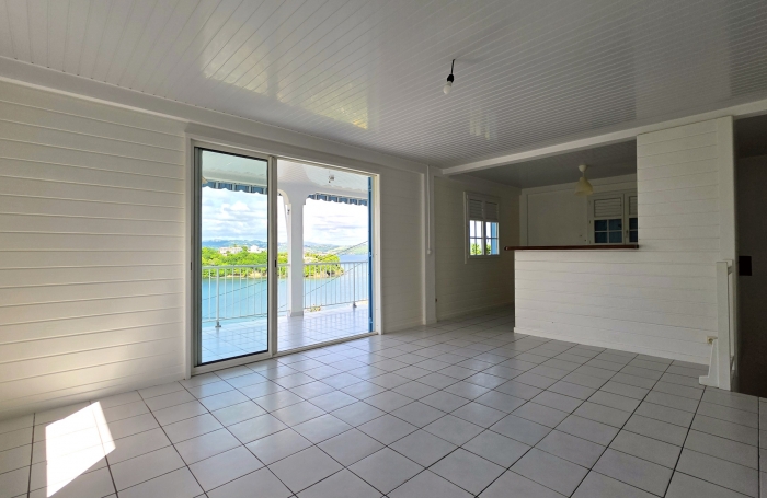 À vendre : Maison T4 avec vue mer exceptionnelle au ROBERT