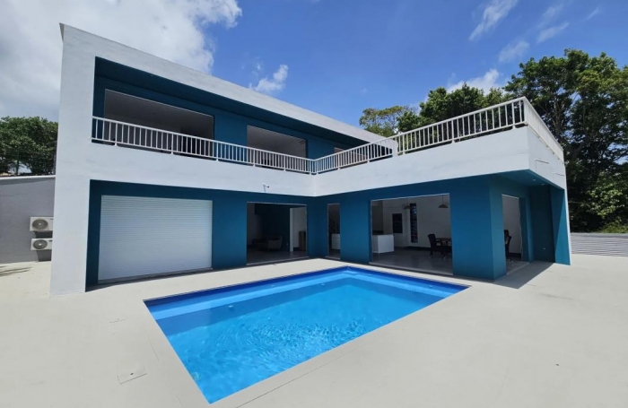 Location Maison 237m&sup2; 4 pi&#232;ces Le François