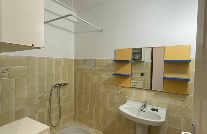 Haut de villa T4 en Rez de Jardin- Eau électricité inclus- quartier LAUGIER