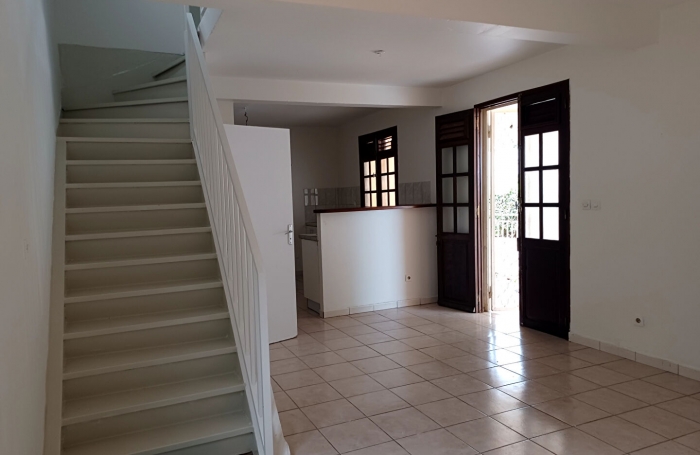 Location Appartement 70m² 3 pièces Saint-Joseph