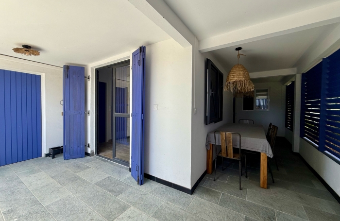 Jolie maison T5 rénovée - SAINTE-LUCE