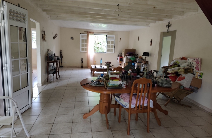 Ensemble de 3 logements &agrave; achever