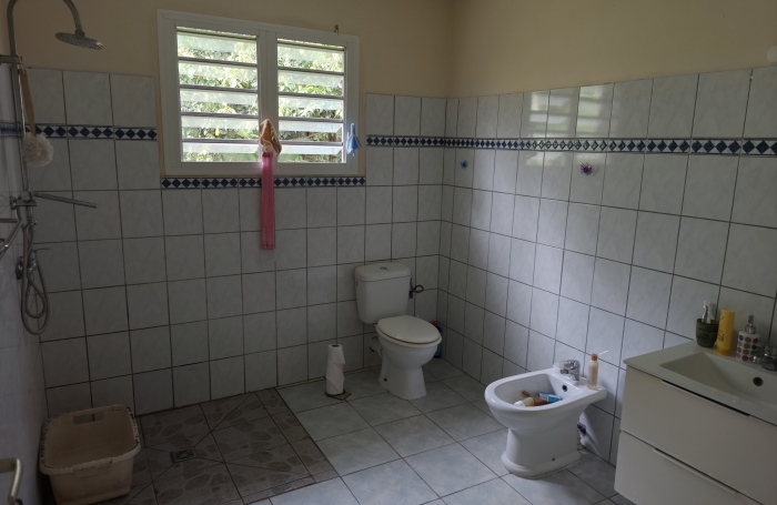 Ensemble de 3 logements &agrave; achever