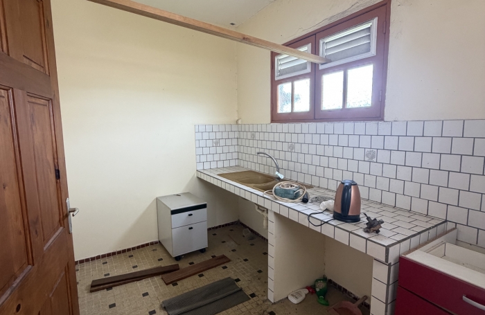 Immeuble &agrave; r&eacute;nover au Saint-Esprit