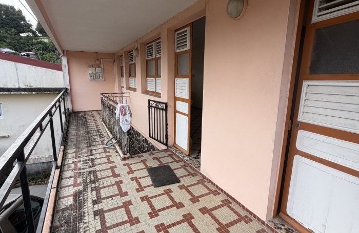 Immeuble &agrave; r&eacute;nover au Saint-Esprit