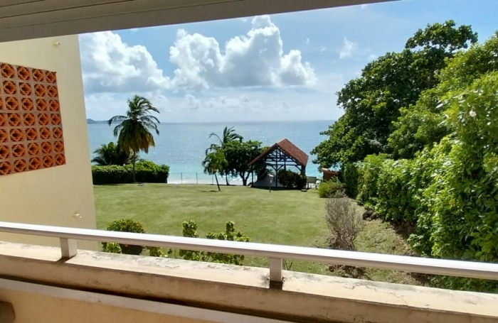 Appartement T2 vendu avec locataire en place, vue mer imprenable - SAINTE-LUCE