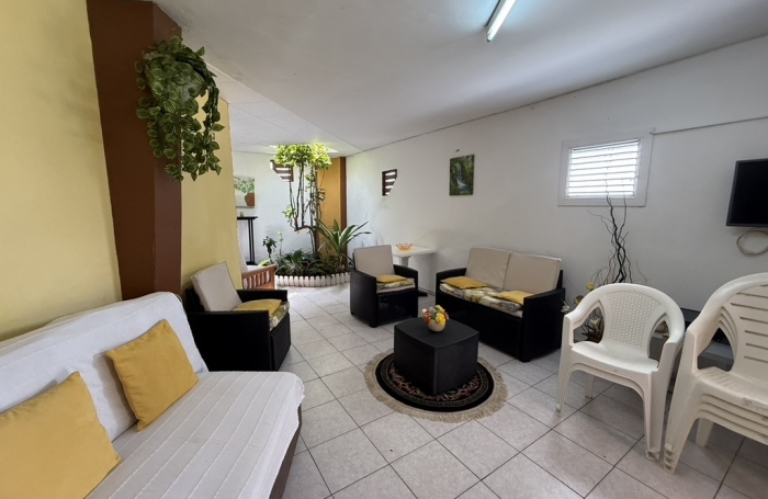 Superbe propri&eacute;t&eacute; en impasse avec vue mer - SHOELCHER