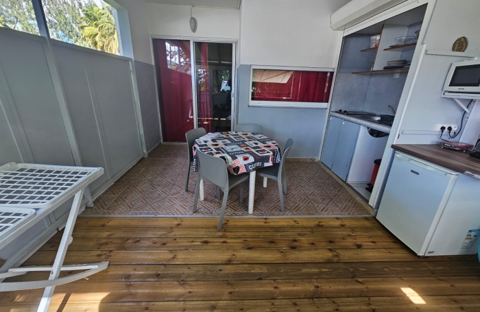 A vendre T1 aux Trois-&Icirc;lets