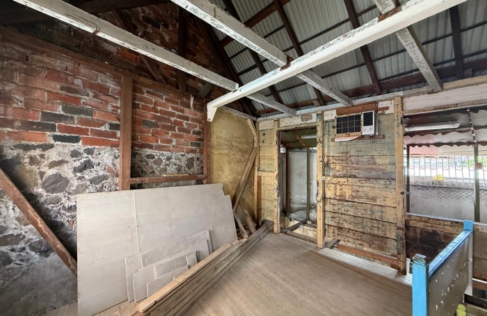 MAISON DE VILLE A RENOVER