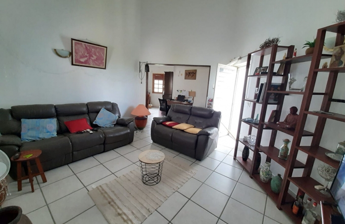 Vente Immeuble 180m&sup2; 8 pi&egrave;ces Fort de france