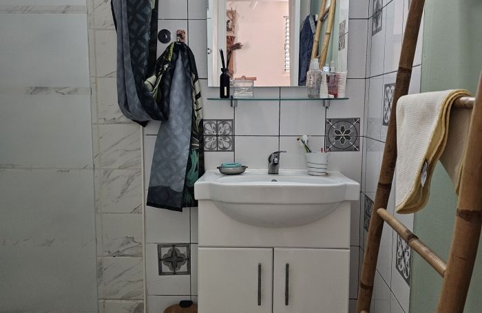 CHARMANT T2 MEUBLE A 40M DE LA PLAGE