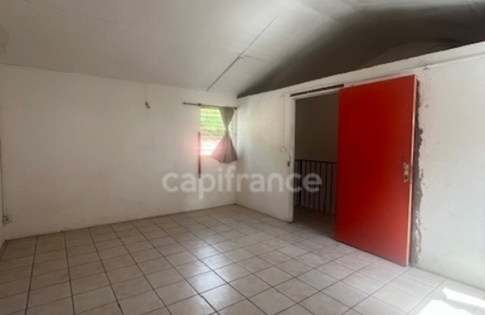 Vente Maison 94m&sup2; 3 pièces Fort de france