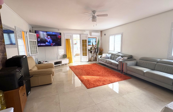 Magnifique maison r&eacute;nov&eacute;e sur deux niveaux - SCHOELCHER