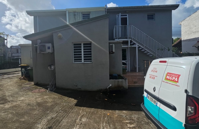 Basse-Pointe   Vue mer   Bien mixte habitation / professionnel