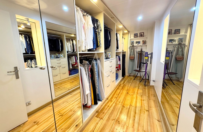 Vente Maison 255m&sup2; 7 pi&egrave;ces La Trinit&eacute;