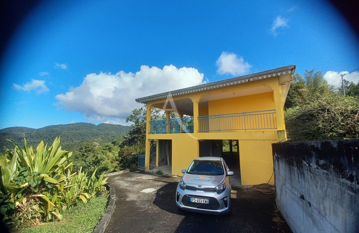 Vente Maison 58.83m&sup2; 3 pi&egrave;ces Case-Pilote