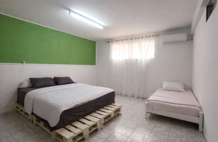 Jolie Villa avec piscine privative - secteur LAMENTIN/SAINT-JOSEPH- toutes charges comprises.