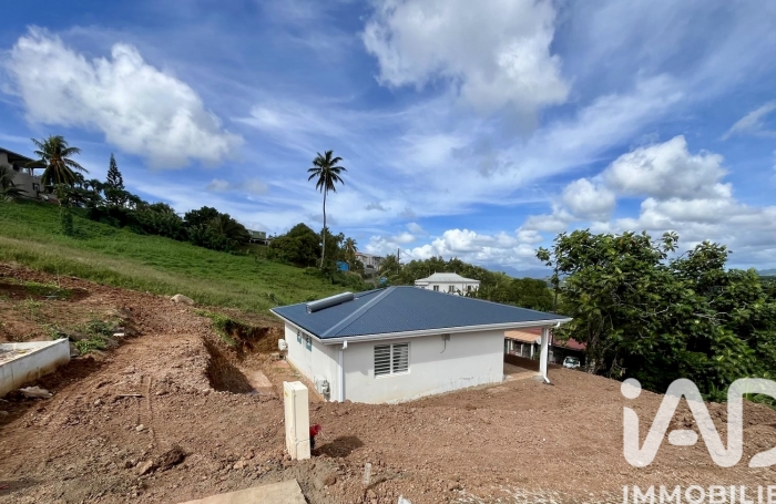 Vente Maison 78m&sup2; 4 pièces Rivi&egrave;re Sal&eacute;e