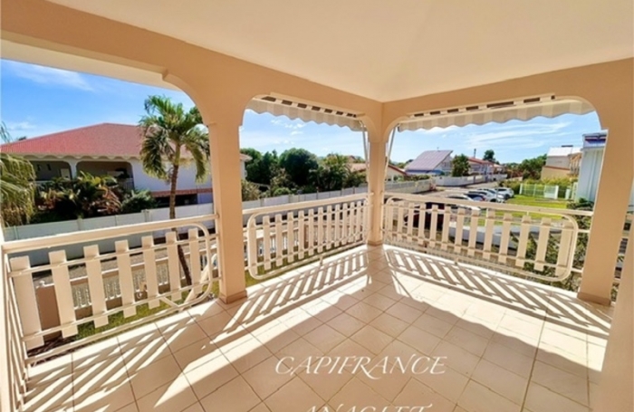 Location Maison 135m&sup2; 7 pièces Le Lamentin