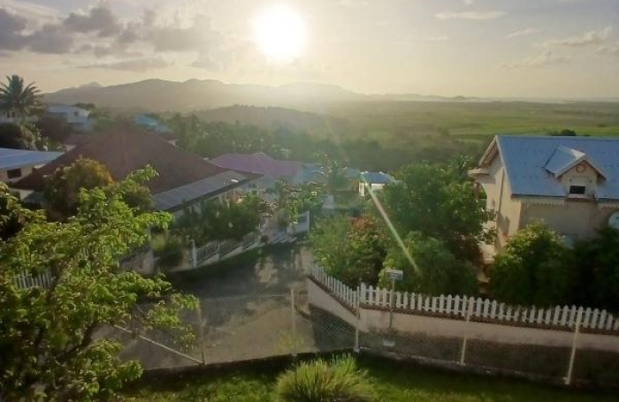 Location Maison 94.58m&sup2; 4 pièces Rivi&egrave;re Sal&eacute;e