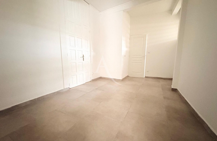 Location Appartement 42.89m&sup2; 2 pi&egrave;ces Saint-Esprit