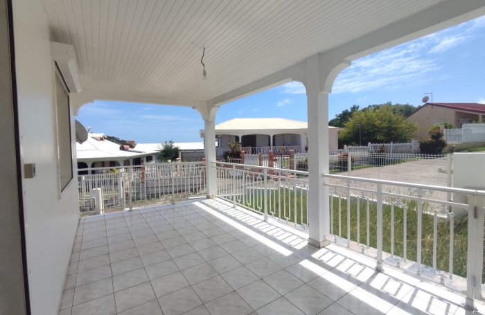 MAISON T4 DE PLAIN PIED QUARTIER MANSARDE