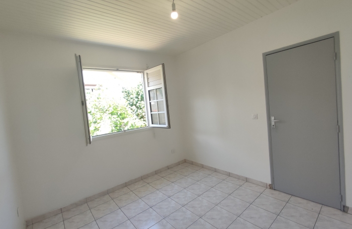 MAISON T4 DE PLAIN PIED QUARTIER MANSARDE