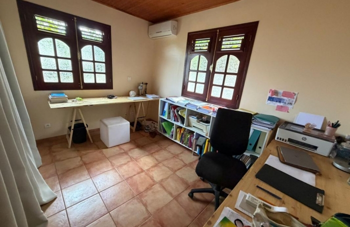 Vente Maison 109.4m&sup2; 4 pièces Rivi&egrave;re Sal&eacute;e