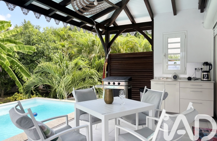 Vente Divers 173m&sup2; 5 pièces Sainte Anne