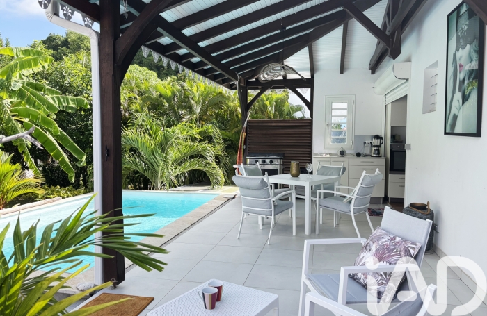 Vente Divers 173m&sup2; 5 pièces Sainte Anne