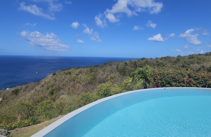 Magnifique propri&eacute;t&eacute; avec vue mer imprennable