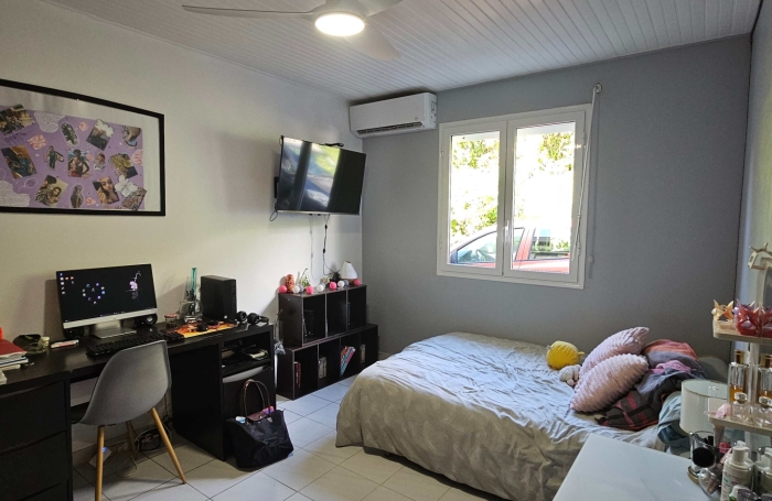 Jolie maison familiale avec grande terrasse et jardin