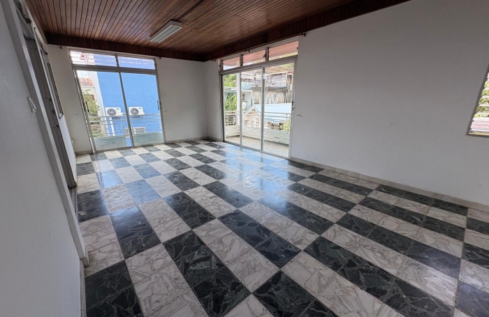 Maison divisible en 2 T3   Plage et commodit&eacute;s &agrave; 1 min &agrave; FOND LAHAYE SCHOELCHER