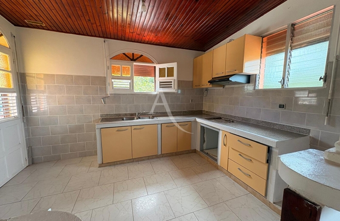 Location Appartement 115m&sup2; 4 pi&egrave;ces Saint-Joseph